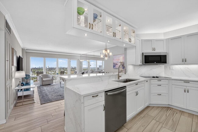Building Photo - 2500 E Las Olas Blvd