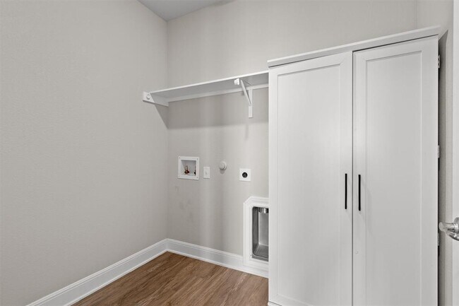Building Photo - 3241 Aurelia Ln