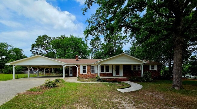 Building Photo - 1227 Pond Dr