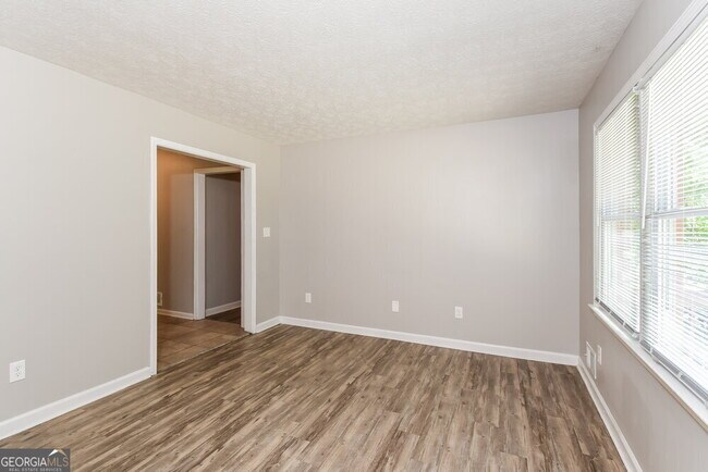 Building Photo - 4641 Flint Hill Rd SW