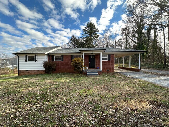Building Photo - 7492 Webbs Rd
