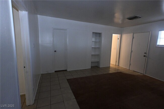 Building Photo - 2200 Marlin Ave