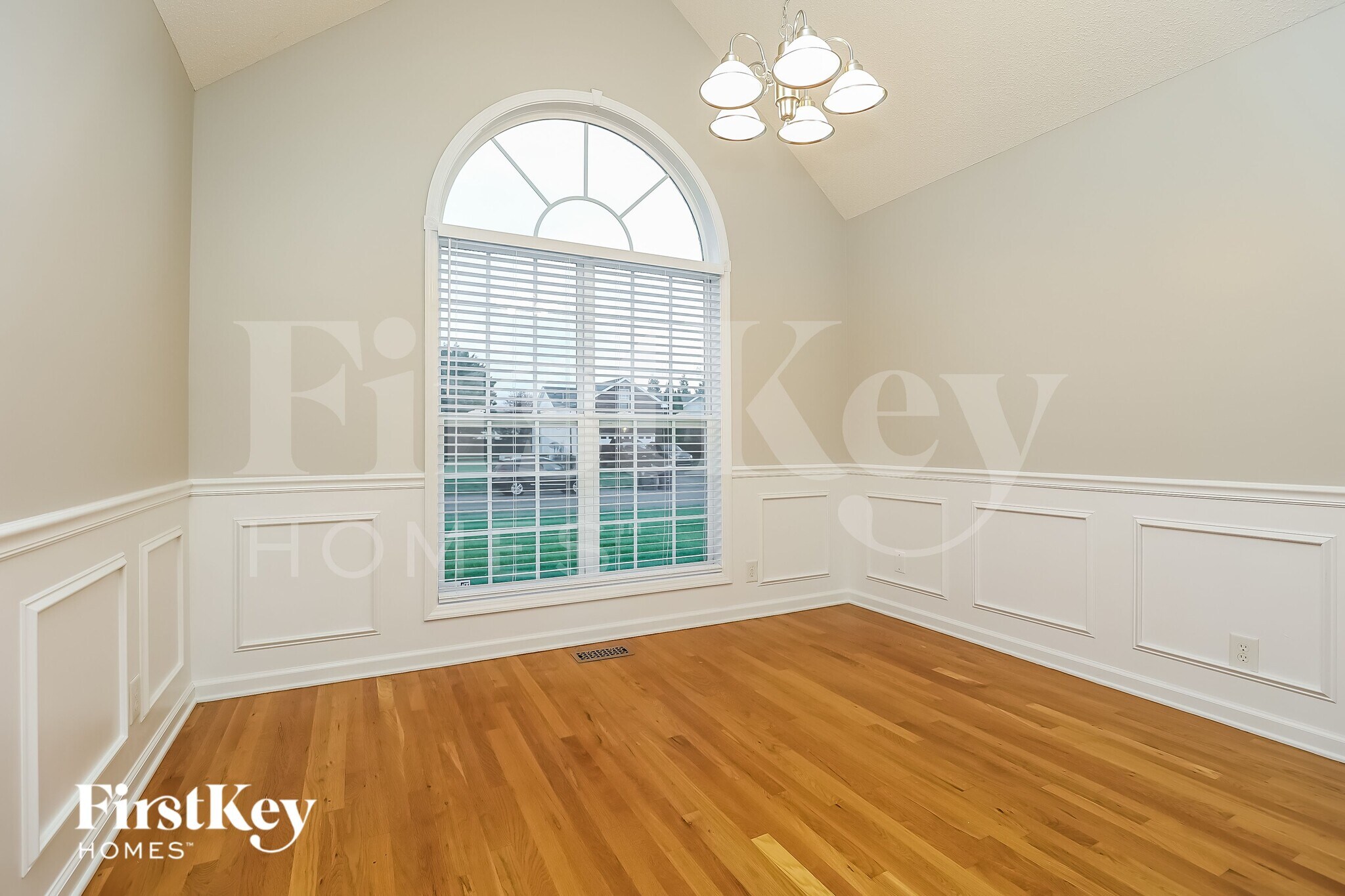 Building Photo - 3350 Sunny Slope Dr