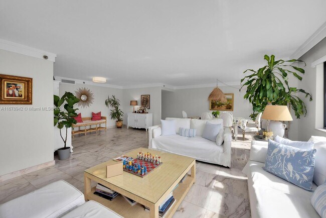 Building Photo - 650 Ocean Dr