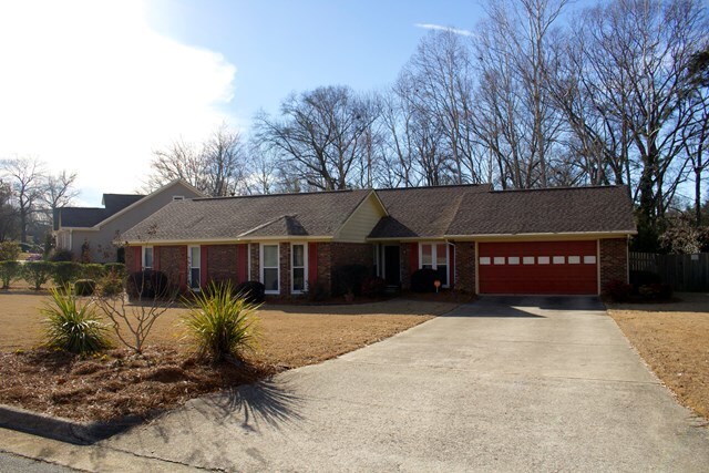 Building Photo - Updated to the maximum