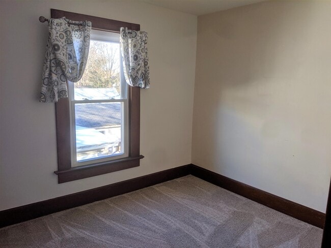 Building Photo - 135 Griswold St