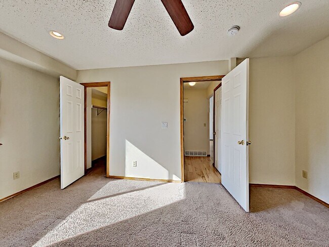 Building Photo - 2185 Sage Grouse Ln
