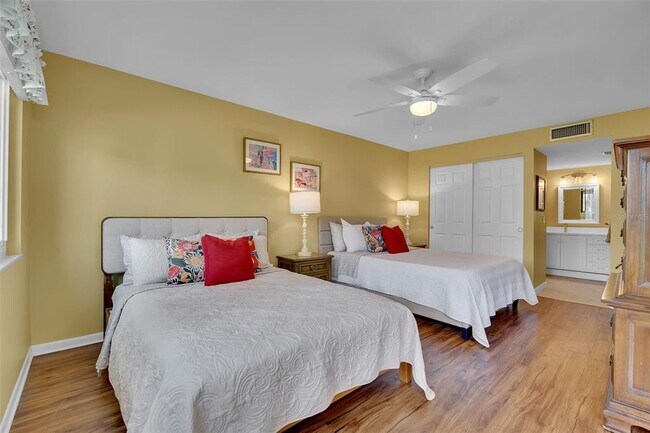 Building Photo - 4644 Longwater Chase