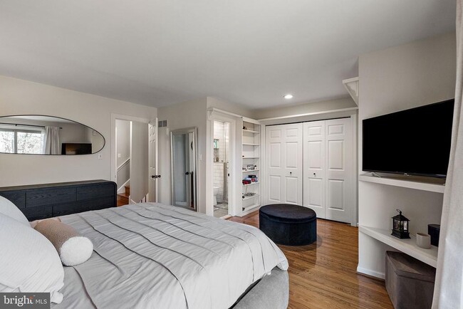 Building Photo - 2115 Fairfield Pl