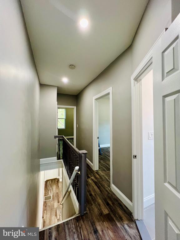 Building Photo - 4311 N Hicks St