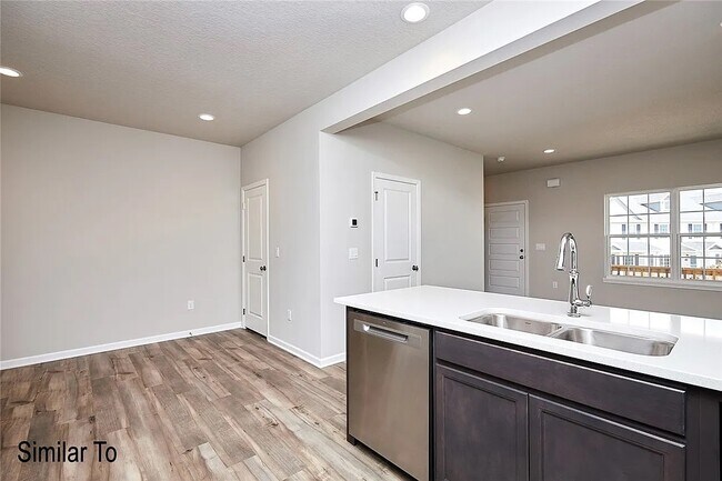 Building Photo - 828 Oakmont Pl