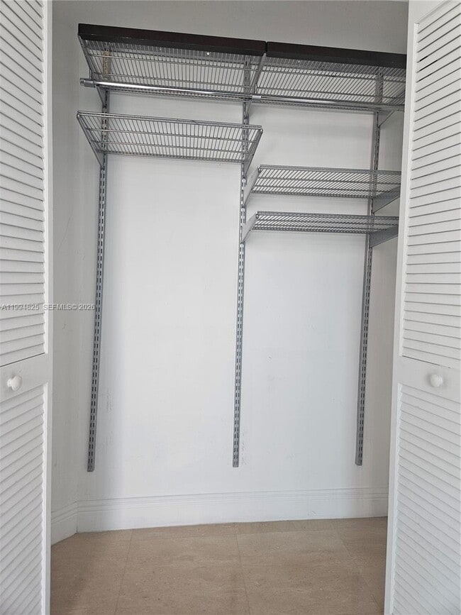 Building Photo - 41 SE 5th St