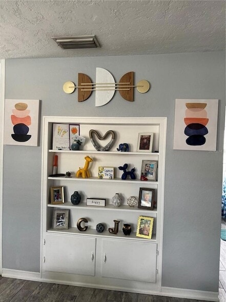 Building Photo - 304 53rd St W