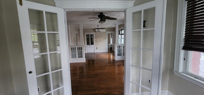 Building Photo - 38 Murdock Ave