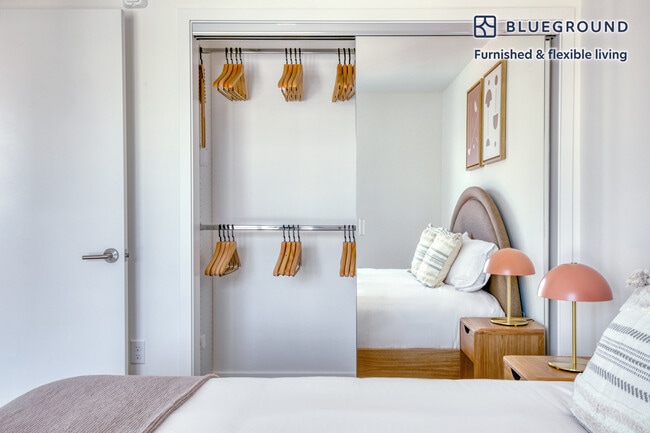 Building Photo - 1539 Purdue Ave