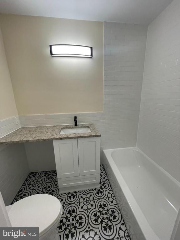 Building Photo - 2411 Tremont St