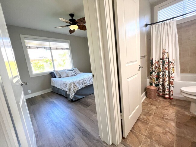 Building Photo - Haleaka Single Family 4 bedroom 3 bedroom ...