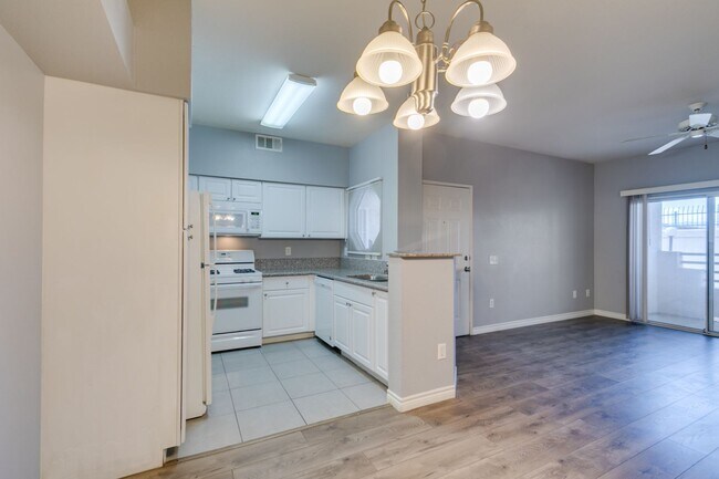 Building Photo - CUTE AND COZY 1 BEDROOM UNIT WITH TONS OF UPGRADES*COMMUNITY AMENITIES*