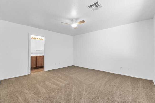Building Photo - Spacious 3-Bed in Gated NW Las Vegas Community with 2-Car Garage