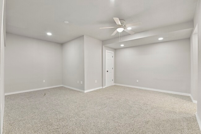 Building Photo - 6504 Canal St