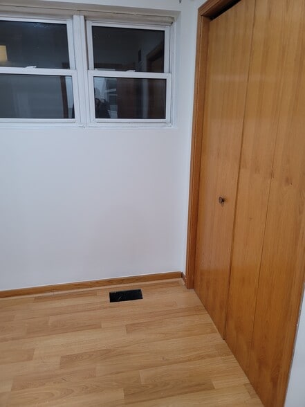 Building Photo - 1719 S Ruble St