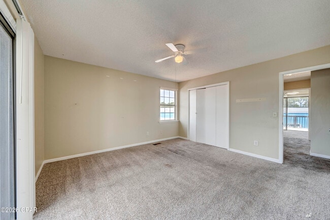 Building Photo - 929 Marina Dr