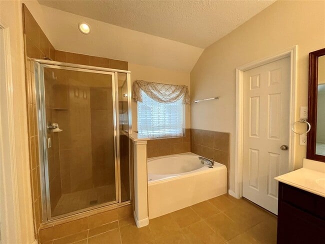 Building Photo - 14110 Pawnee Bend Dr