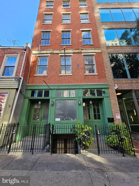 Primary Photo - 105 S 2nd St