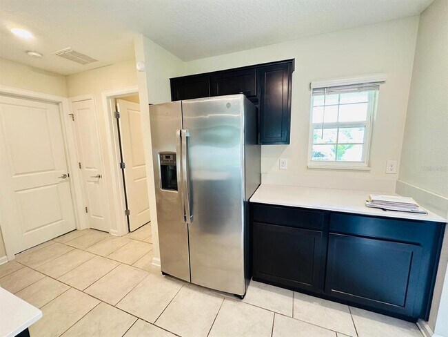 Building Photo - 1978 Ancestry Trl