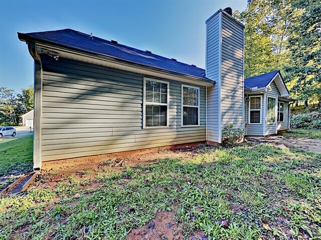 Building Photo - 5147 Scenic View Rd