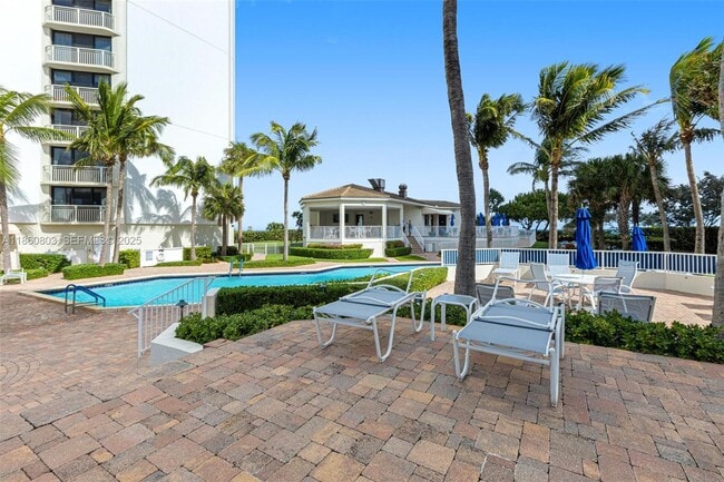 Building Photo - 3000 N Ocean Dr