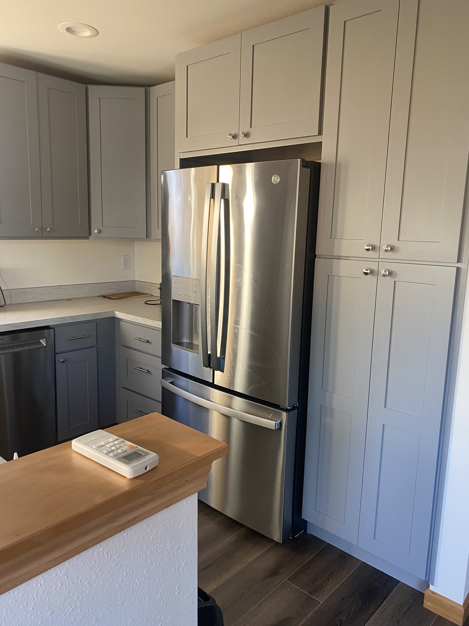 Building Photo - 777 St Charles St