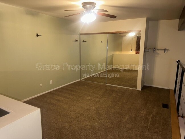 Building Photo - 3121 S Tamarac Dr