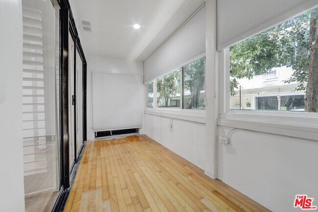 Building Photo - 11939 Gorham Ave