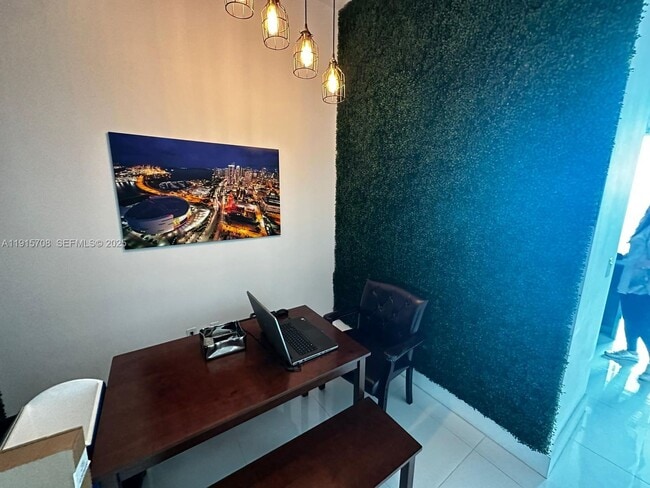 Building Photo - 1080 Brickell Ave