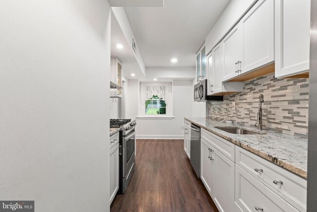 Building Photo - 1578 Yeakel Way