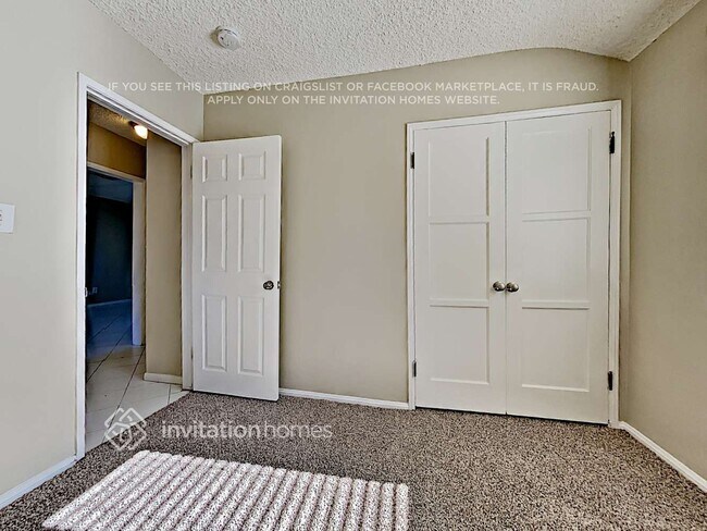 Building Photo - 7359 Louise Ave