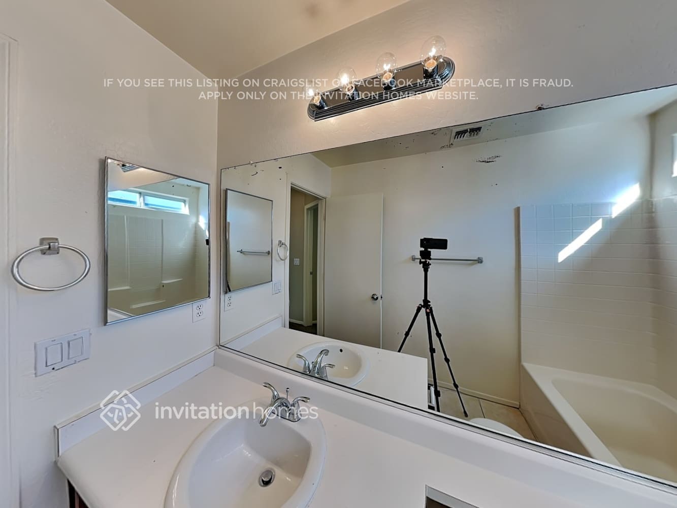 Building Photo - 424 N 66th Ave