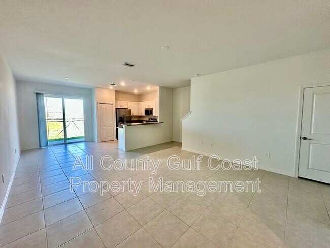 Building Photo - 9207 Bonita Mar Dr