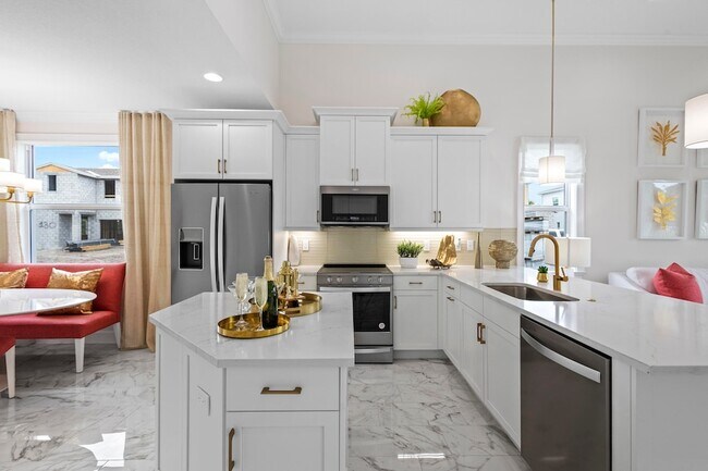 Building Photo - 16181 Oakview Dr