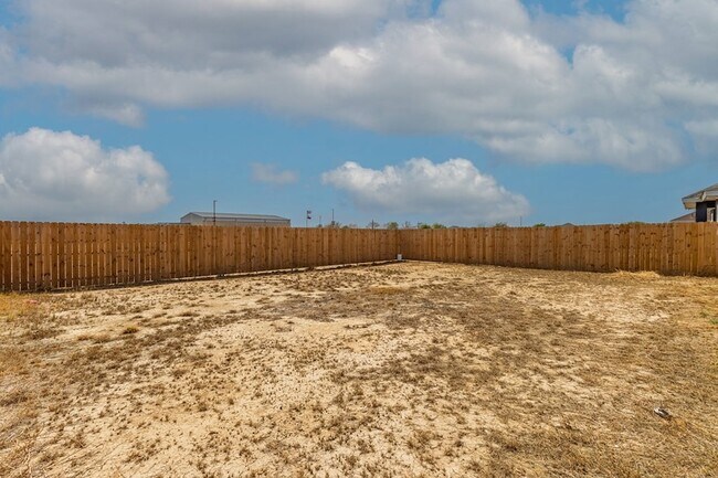 Building Photo - 1817 Rebecca Ln