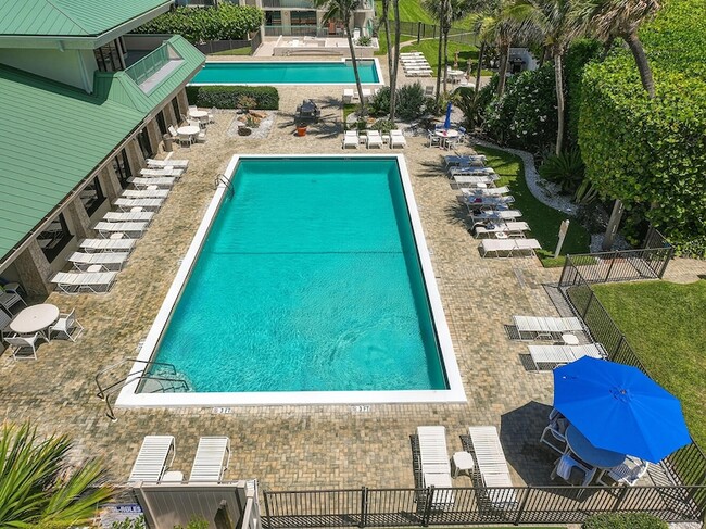 Building Photo - 9900 S Ocean Dr