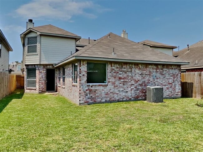 Building Photo - 14851 Dorray Ln