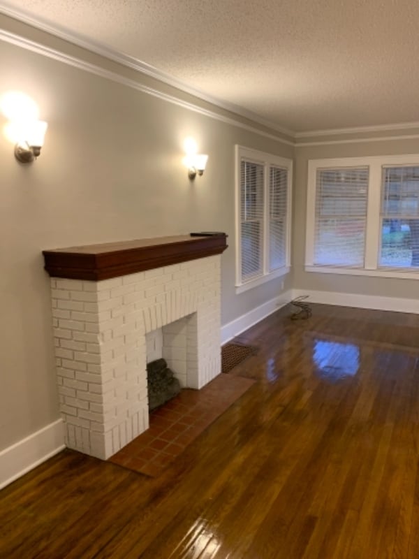 Building Photo - 921 Kennelworth Ave