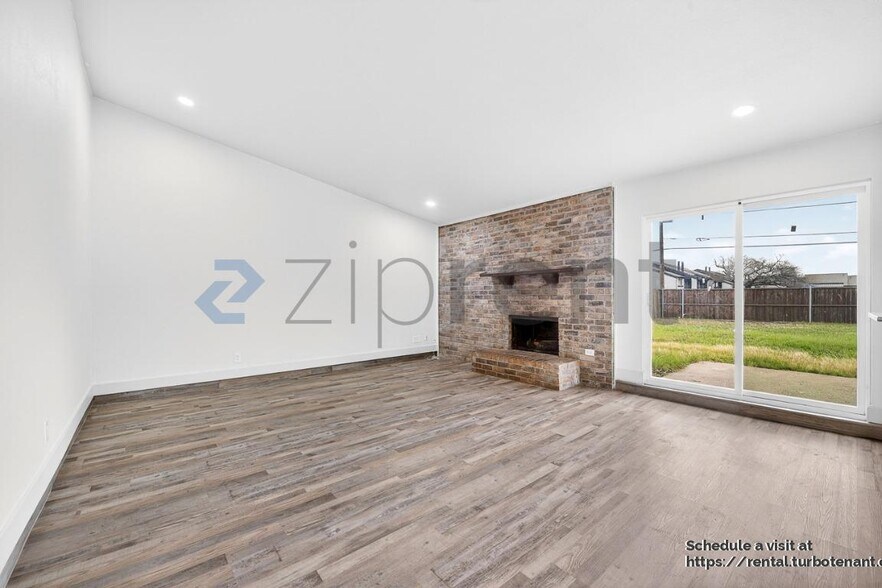 Building Photo - 2505 Clearwood Dr