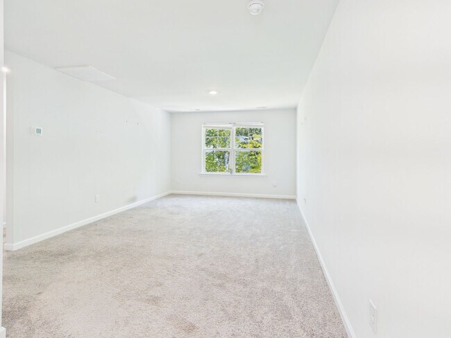Building Photo - 5701 Brailen Dr