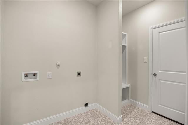 Building Photo - 2414 Forest Hill Ln