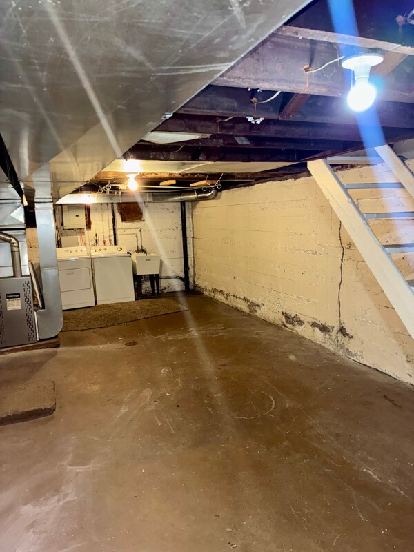 Building Photo - 1124a Dohrman St