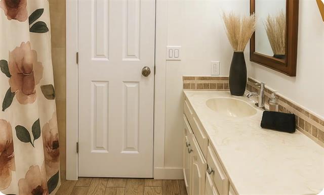 Building Photo - 4121 Midnight Dr