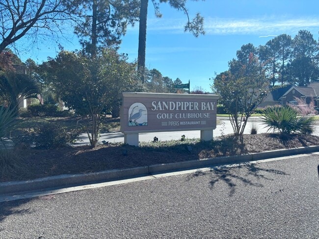 Building Photo - ***MOVE-IN SPECIAL*** $500 OFF OF YOUR FIRST MONTH'S RENT!!!